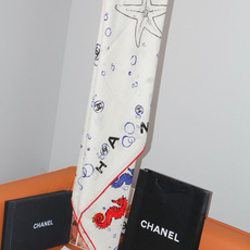 Chanel 🌊✨🐚💙Coco Beach 140双面丝绒披肩 26秋冬新品~ 被它的印花治愈,Coco Beach系列 Chanel 🌊✨🐚💙Coco Beach 140双面丝绒披肩 26秋冬新品~ 被它的印花治愈,Coco Beach系列