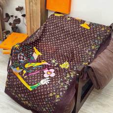 会发光发亮的围巾新品🌈上新 专柜同步材质 LV x TM Monogram SuPerflat Flowers 方巾出自 会发光发亮的围巾新品🌈上新 专柜同步材质 LV x TM Monogram SuPerflat Flowers 方巾出自