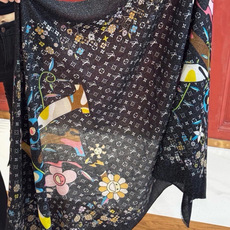 会发光发亮的围巾新品🌈上新 专柜同步材质 LV x TM Monogram SuPerflat Flowers 方巾出自 会发光发亮的围巾新品🌈上新 专柜同步材质 LV x TM Monogram SuPerflat Flowers 方巾出自
