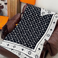 MONOGRAM INFINITY 140丝绒方巾 【140顶级丝绒双面同色】 Monogram Infinity 方巾 MONOGRAM INFINITY 140丝绒方巾 【140顶级丝绒双面同色】 Monogram Infinity 方巾