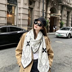 羊绒新款🆕【快乐动物园】👏👏买了都说好看‼️推荐💕爱马仕双面同色羊绒方巾【双面同色140】,顶级工艺超值‼️爱马仕专柜爆 羊绒新款🆕【快乐动物园】👏👏买了都说好看‼️推荐💕爱马仕双面同色羊绒方巾【双面同色140】,顶级工艺超值‼️爱马仕专柜爆