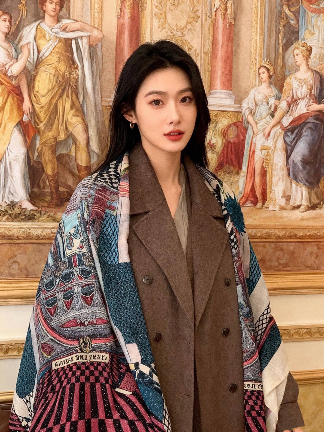 会发光发亮的围巾 爱马仕 专柜同步 买了都说好看羊绒印花‼️推荐💕顶级工艺超值‼️爱马仕专柜爆款🎁🎁羊绒方巾💟立体呈现图