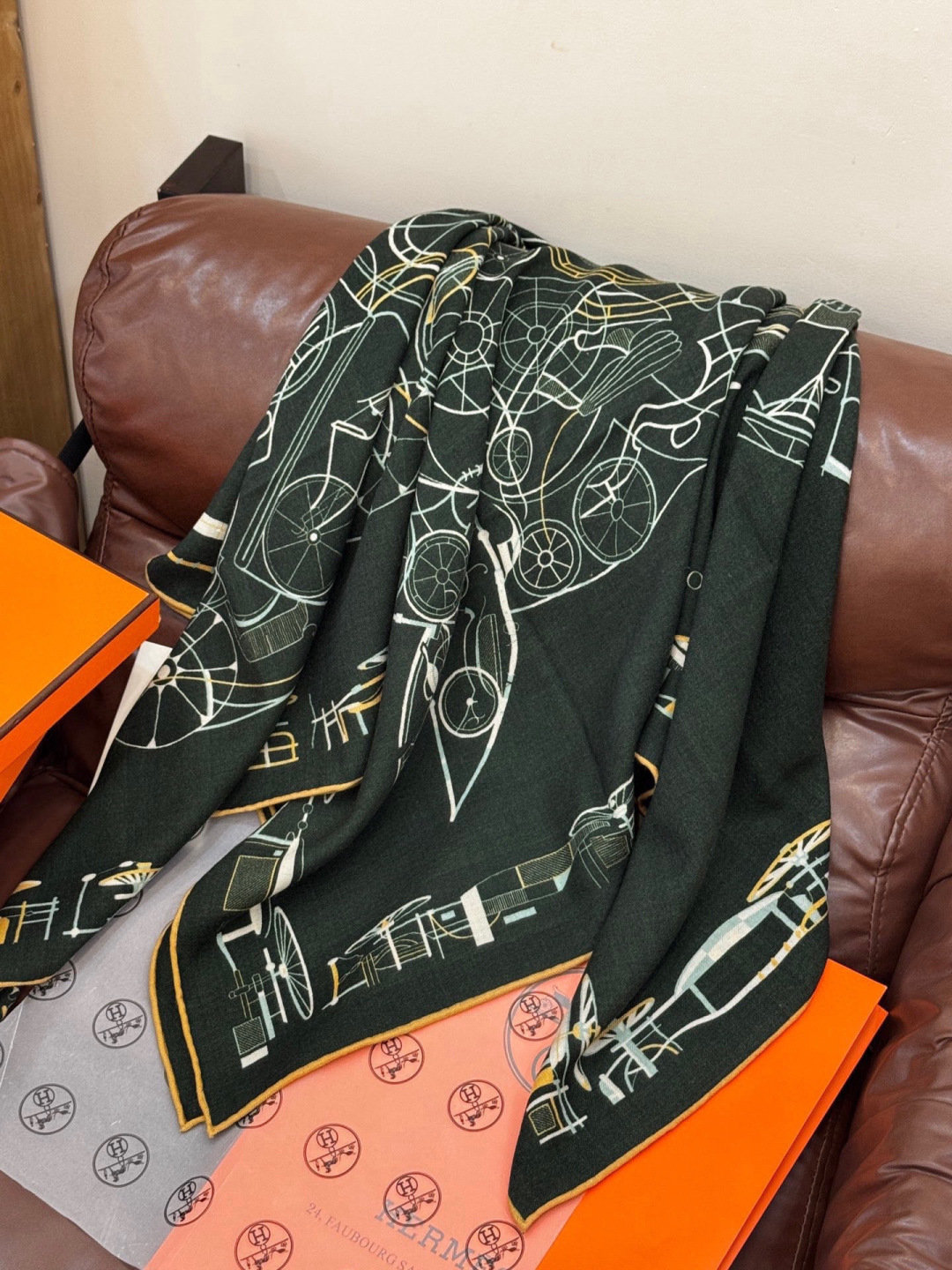 ✨✨HERMES 牛逼爆款 双面同色【马术的错综交叠140】【绝对顶级品质】💣超值回馈🎀绝对会尖叫的专柜品质😈💎此款是H
