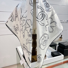 Chanel ~26新品~90双面真丝 山茶花、四叶草、埃菲尔铁塔与双C的完美搭配 适合各种场合搭配使用 设计灵动高级感 Chanel ~26新品~90双面真丝 山茶花、四叶草、埃菲尔铁塔与双C的完美搭配 适合各种场合搭配使用 设计灵动高级感