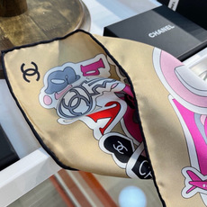 Chanel ~26c 【18mm顶级真丝双面同色】 Coco小姐、卡通图案与蝴蝶结🎀的结合设计 充满活力与朝气时尚感满 Chanel ~26c 【18mm顶级真丝双面同色】 Coco小姐、卡通图案与蝴蝶结🎀的结合设计 充满活力与朝气时尚感满