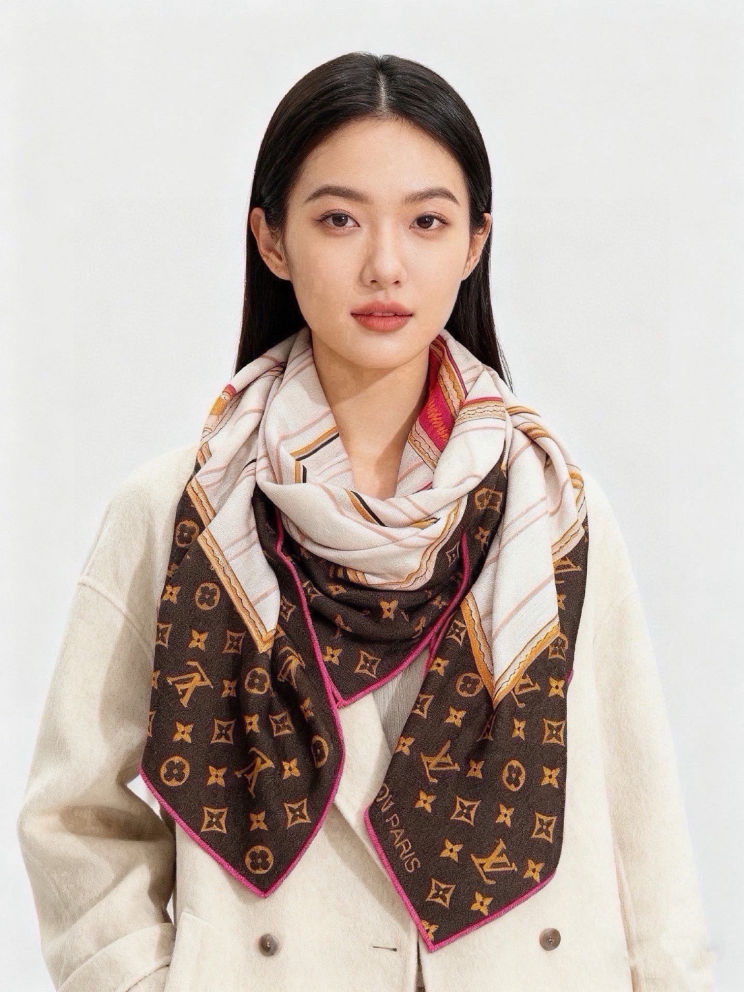 MY NEVERFULL 140丝绒方巾 【140顶级丝绒双面同色】 My Neverfull 丝绒方巾回溯 Never