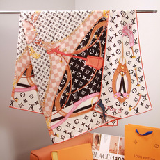 LV x TM 140披肩 【140顶级丝绒双面同色披肩】 本款L Multicolor披肩出自路易威登与知名日本艺术家 LV x TM 140披肩 【140顶级丝绒双面同色披肩】 本款L Multicolor披肩出自路易威登与知名日本艺术家