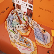 LV x TM 140披肩 【140顶级丝绒双面同色披肩】 本款L Multicolor披肩出自路易威登与知名日本艺术家 LV x TM 140披肩 【140顶级丝绒双面同色披肩】 本款L Multicolor披肩出自路易威登与知名日本艺术家