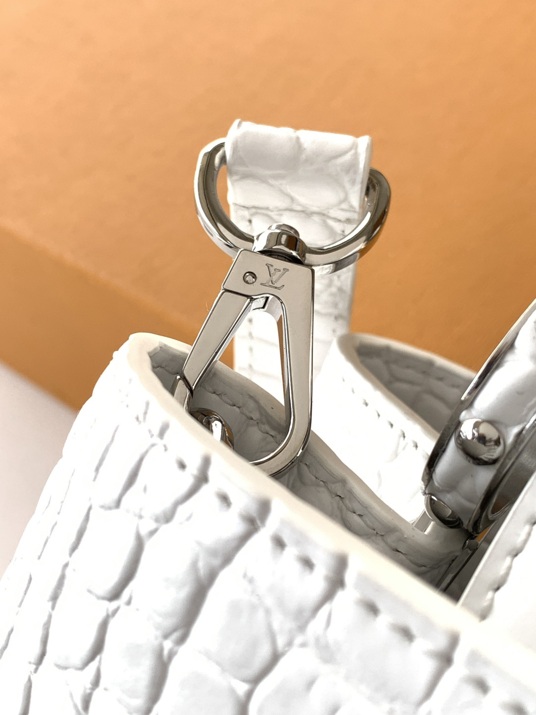 Lacoste 全钢五金 独家定制 精品级别M92173进口白色亮光鳄鱼纹银扣