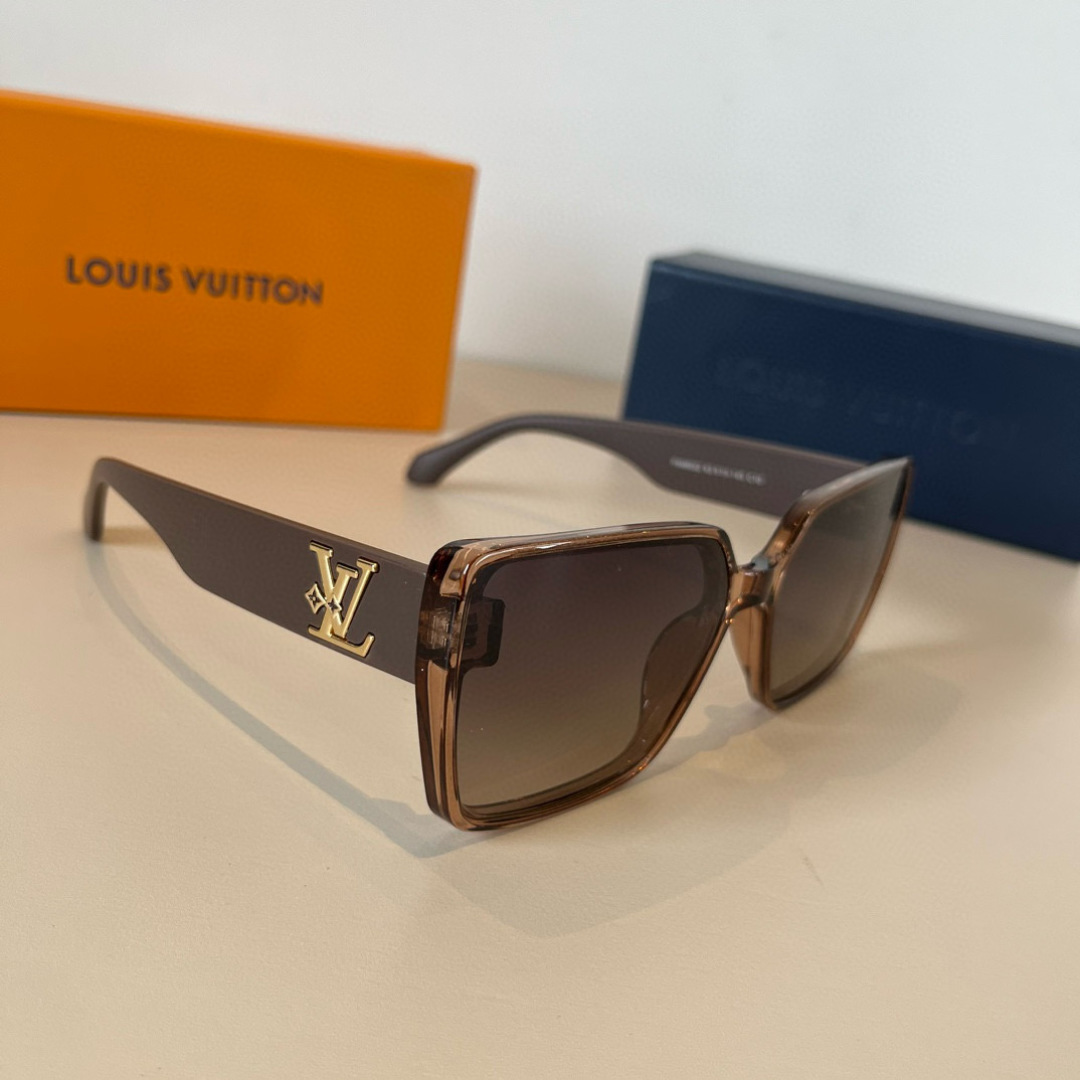NO:362573,LV sunglasses Women's sunglasses are beautiful and look super atmospheric and small on the face. They can be worn by both men and women, very fashionable #LV sunglasses sunglasses, glasses, louis vuitton19860909LV墨镜 女款墨镜好看上脸超大气显脸小,男女都能带,很时髦 #LV墨镜眼镜墨镜太阳镜,眼镜,louis vuitton,glasses