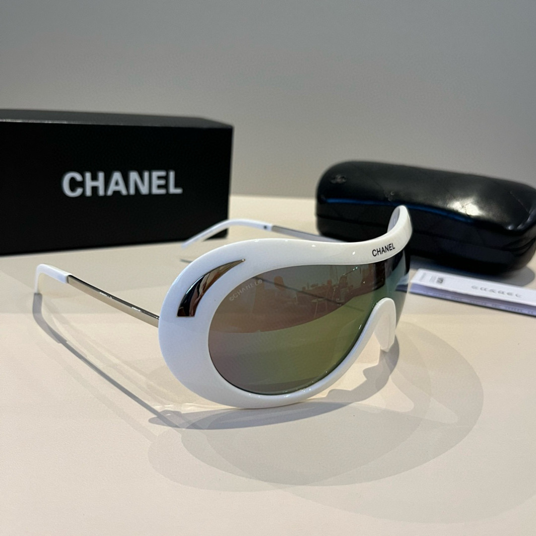 Очки Chanel спортивные белые