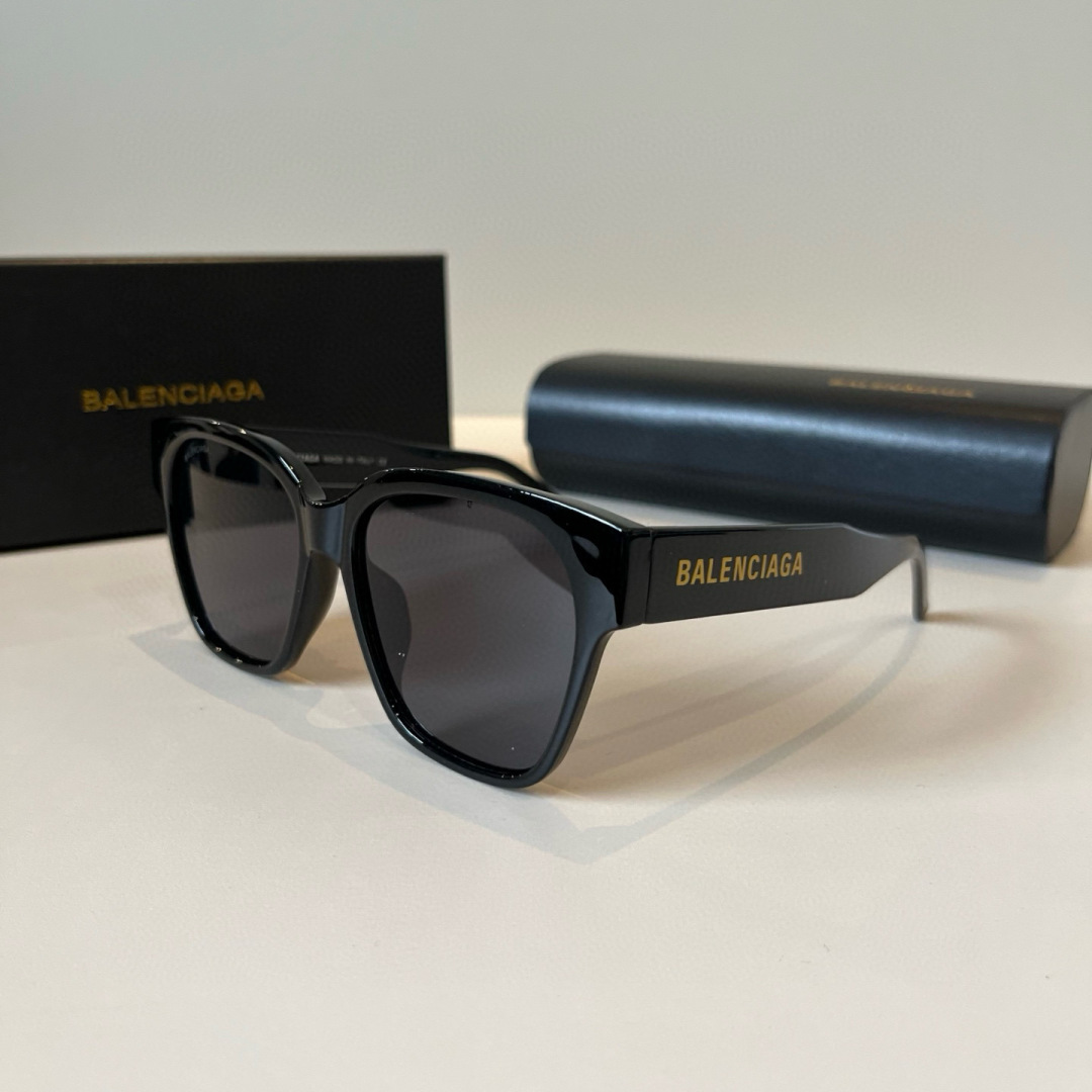 Stylish Parisian Glasses: Gender-Neutral, Pure, Cool, and Comfortable. - 图片 3