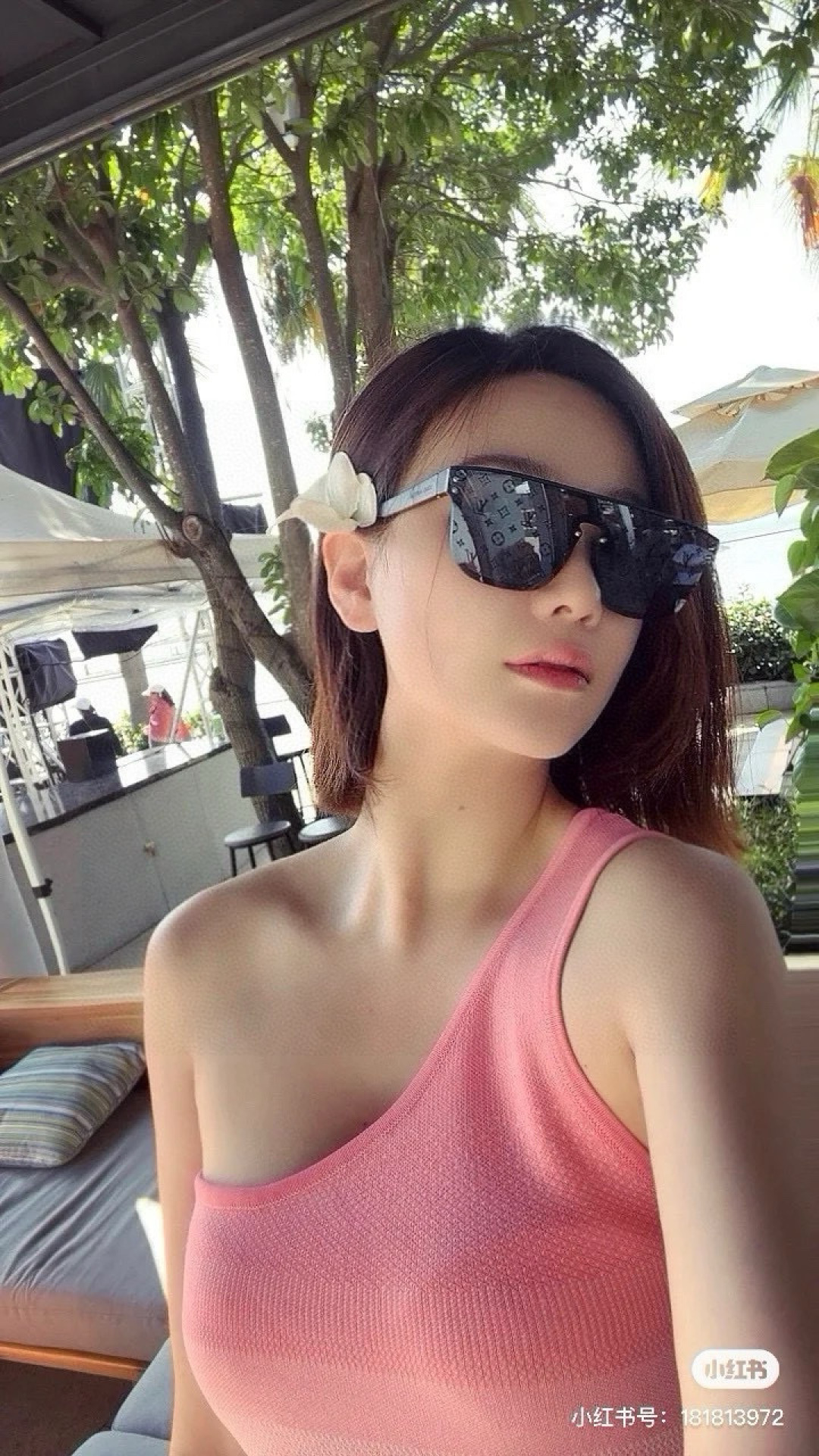 NO:364343,LV sunglasses Men's sunglasses Women's sunglasses are beautiful and look super atmospheric on the face, making the face look small, the small print will not feel like a rustic nouveau riche, both men and women can wear it, very fashionable #LV sunglasses sunglasses, glasses, louis vuitton19860909LV墨镜 男款墨镜女款墨镜好看上脸超大气显脸小,小满印不会有土气暴发户的感觉,男女都能带,很时髦 #LV墨镜眼镜墨镜太阳镜,眼镜,louis vuitton,glasses