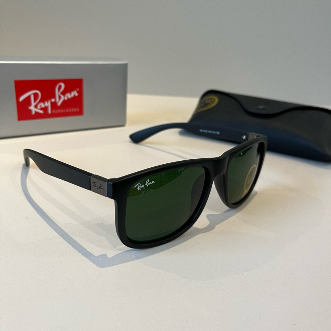 NO:364493,Batch of Ray-Ban men and women colorful pilot polarized sunglasses material high-definition nylon thickened card slot high-definition polarized lens glass sheet RB4185 glasses sunglasses sunglasses, glasses19860909批 雷朋男女款炫彩飞行员偏光太阳镜 材质高清尼龙加厚卡槽高清偏光镜片 玻璃片 RB4185眼镜墨镜太阳镜,眼镜,glasses