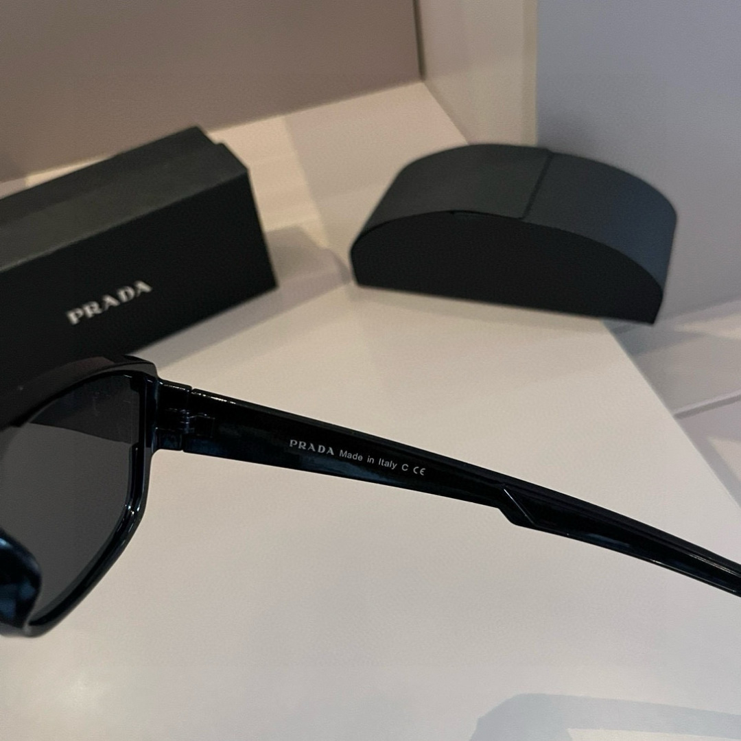 Prada SPS 04W Sunglasses: Stylish Protection for Sports Enthusiasts - 图片 8