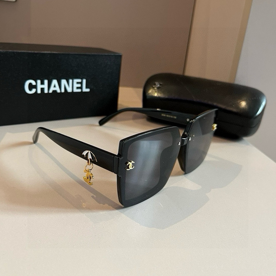 NO:365981,Chanel Chanel sunglasses, pendant logo glasses sunglasses, glasses, chanel, chanel19860909Chanel香奈儿太阳墨镜,吊坠logo眼镜墨镜太阳镜,眼镜,chanel,chanel,glasses