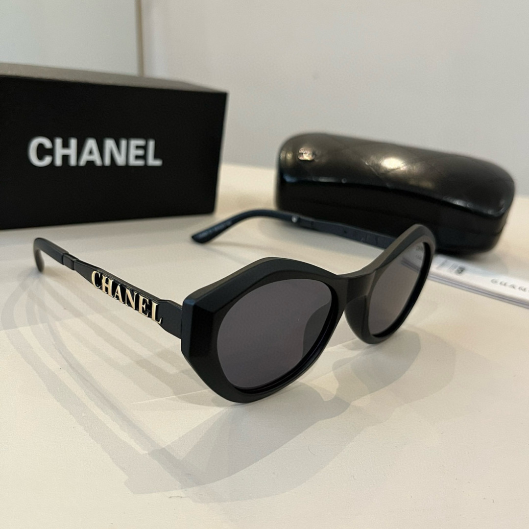 NO:365987,Chanel Chanel internet celebrity sunglasses, sunshade modification face shape artifact glasses sunglasses sunglasses, glasses, chanel, chanel19860909Chanel香奈儿网红爆款太阳镜,遮阳修饰脸型神器眼镜墨镜太阳镜,眼镜,chanel,chanel,glasses