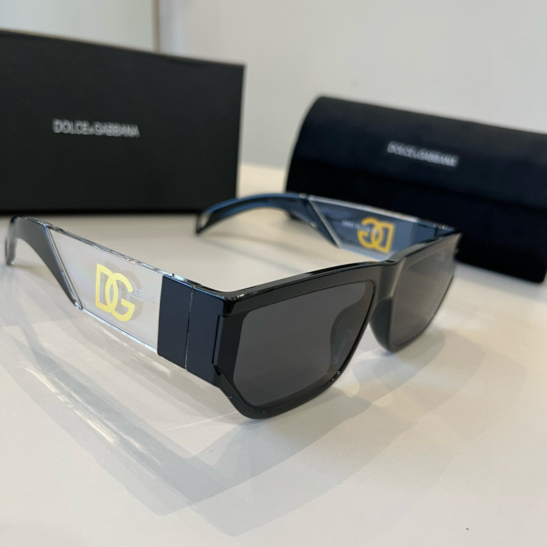 263. DG DOUGA BANNER’S NEW FASHION PERSONALITY SUNGLASSES. SUNGLASSES OUTSIDE THE GLASSES