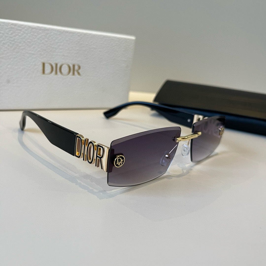 NO:365935,Dior sunglasses, sunglasses that want to be welded to the face. Hard goods are not afraid of being late. Created with mold opening. Any details are perfectly reproduced. Official website, no chromatic aberration contrast glasses, sunglasses, glasses, dior, dior19860909Dior迪奥太阳镜、想焊在脸上的墨镜 硬货不怕迟到～开模打造 任何细节完美复刻,官网无色差对比眼镜墨镜太阳镜,眼镜,dior,dior,glasses