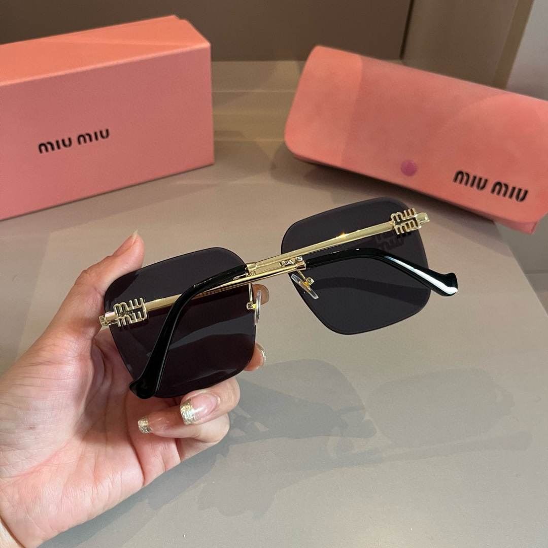High-Sensored UV-Proof Sunglasses for Women Driving: Mumumiu’s Latest Collection - 图片 6