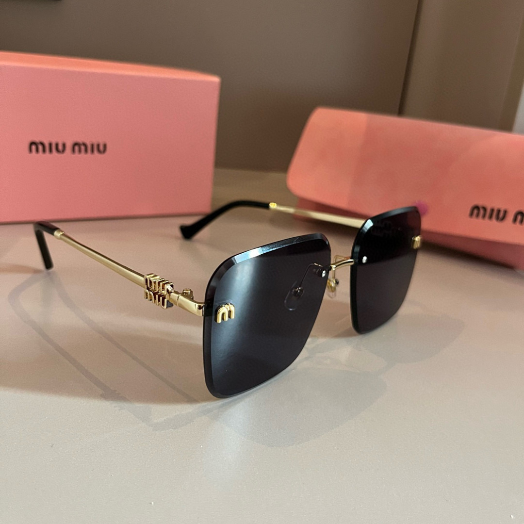High-Sensored UV-Proof Sunglasses for Women Driving: Mumumiu’s Latest Collection - 图片 1