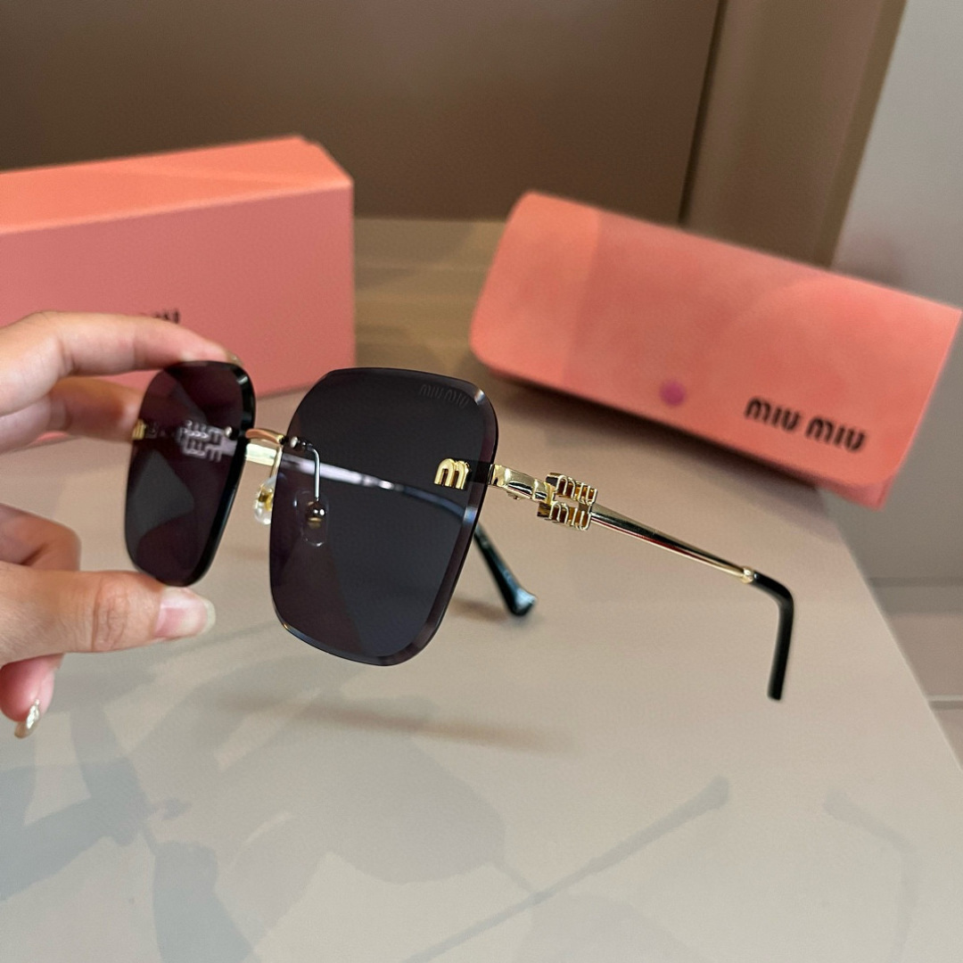 High-Sensored UV-Proof Sunglasses for Women Driving: Mumumiu’s Latest Collection - 图片 3