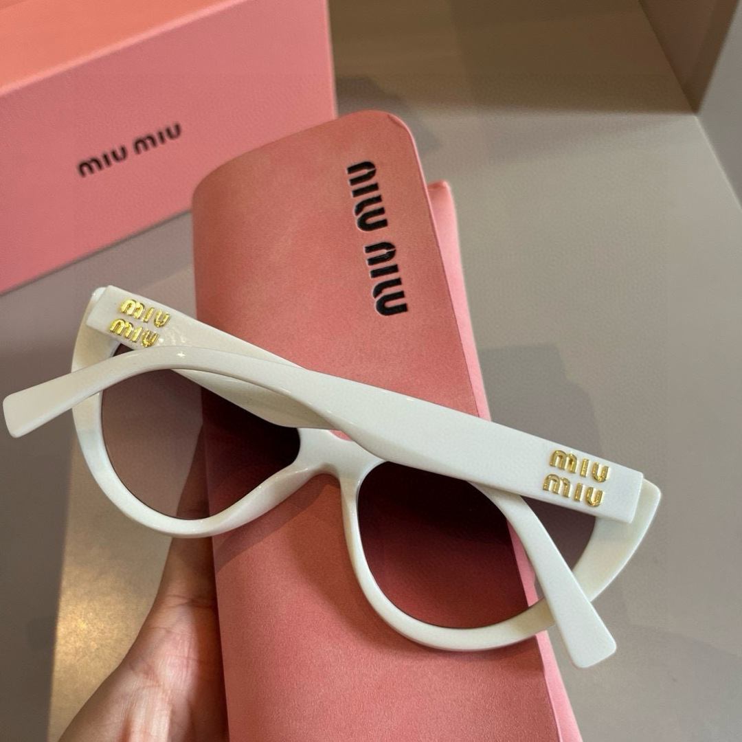 three hundred and sixty-three. miumiu’s 2024 new sunglasses - 图片 5