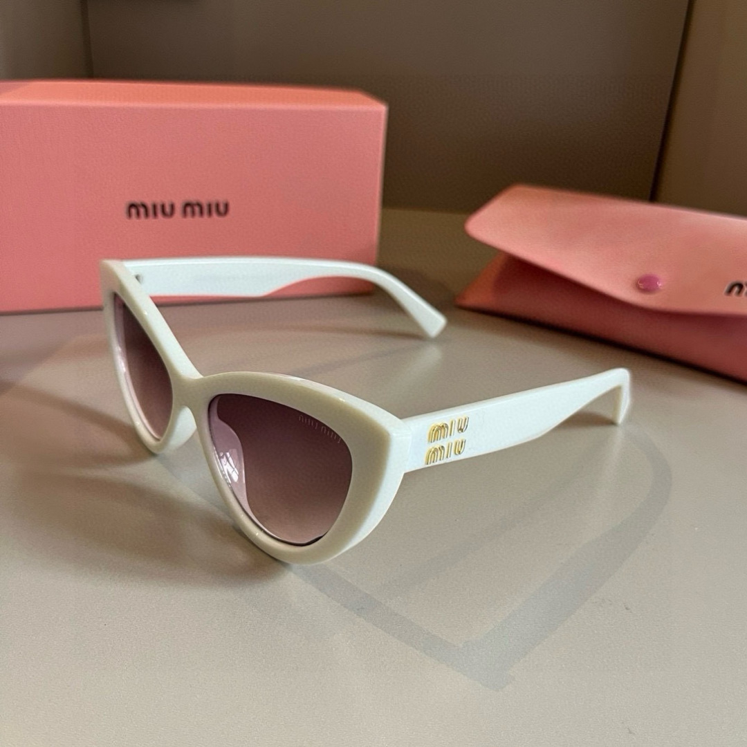 three hundred and sixty-three. miumiu’s 2024 new sunglasses - 图片 4