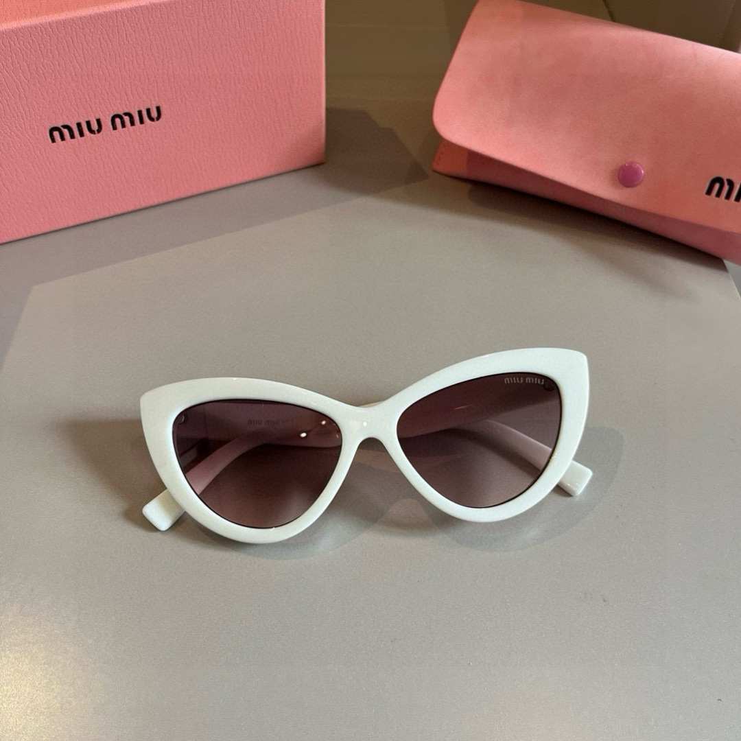 three hundred and sixty-three. miumiu’s 2024 new sunglasses - 图片 7
