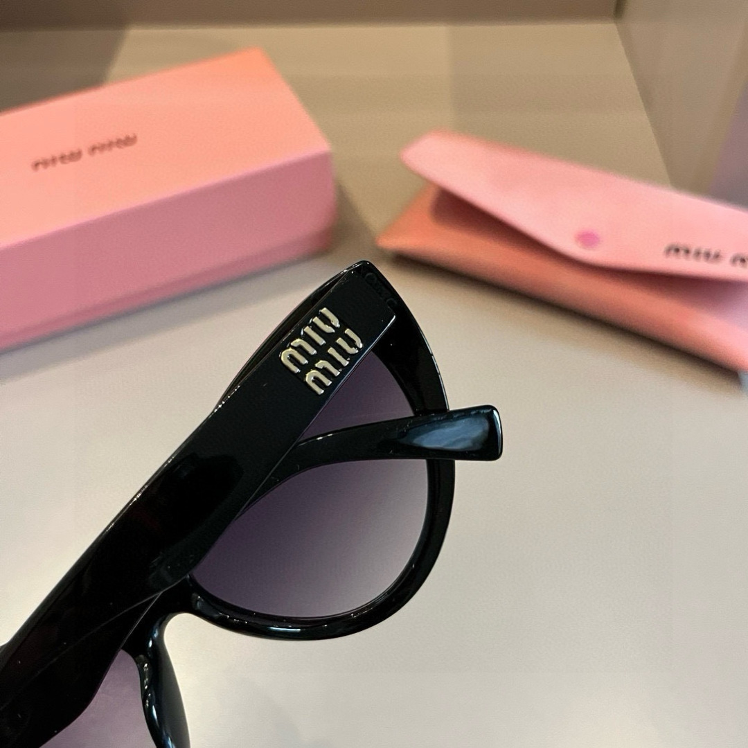 three hundred and sixty-three. miumiu’s 2024 new sunglasses - 图片 5