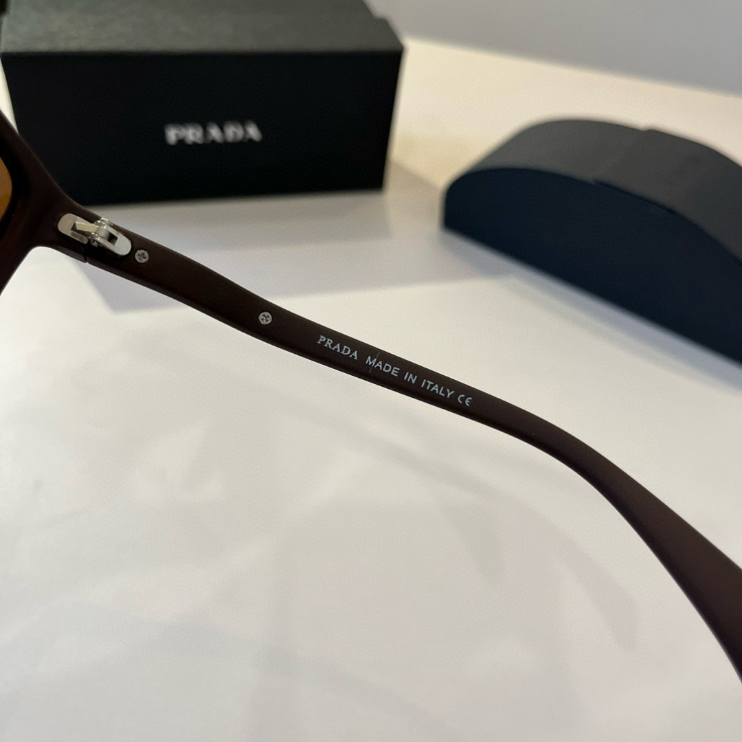 Prada CA5013 Sports Sunglasses: Essential for Sun Protection and Style. - 图片 8