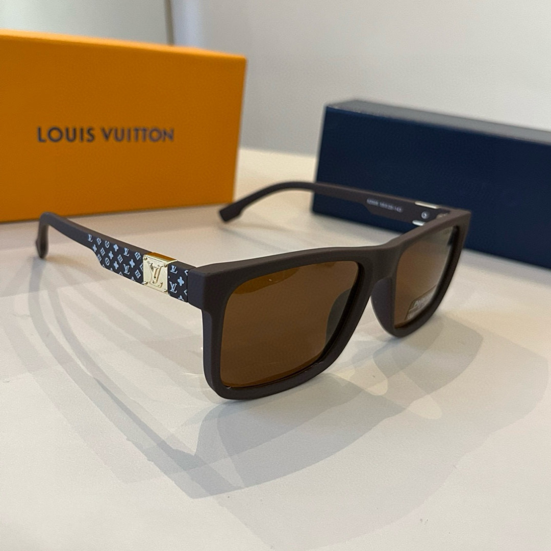 NO:367203,LV Louis Vuitton New first-time sunglasses, men and women's same style, invincible and comfortable to wear, fashion trendy style, classic metal single beam pilot toad-shaped fashionable sunglasses, glasses, louis vuitton, louis vuitton19860909LV路易威登 新款首发太阳镜 男女同款佩戴无敌舒适 时尚潮流款 经典款金属单梁飞行员蛤蟆形时尚太阳镜眼镜墨镜太阳镜,眼镜,louis vuitton,louis vuitton,glasses