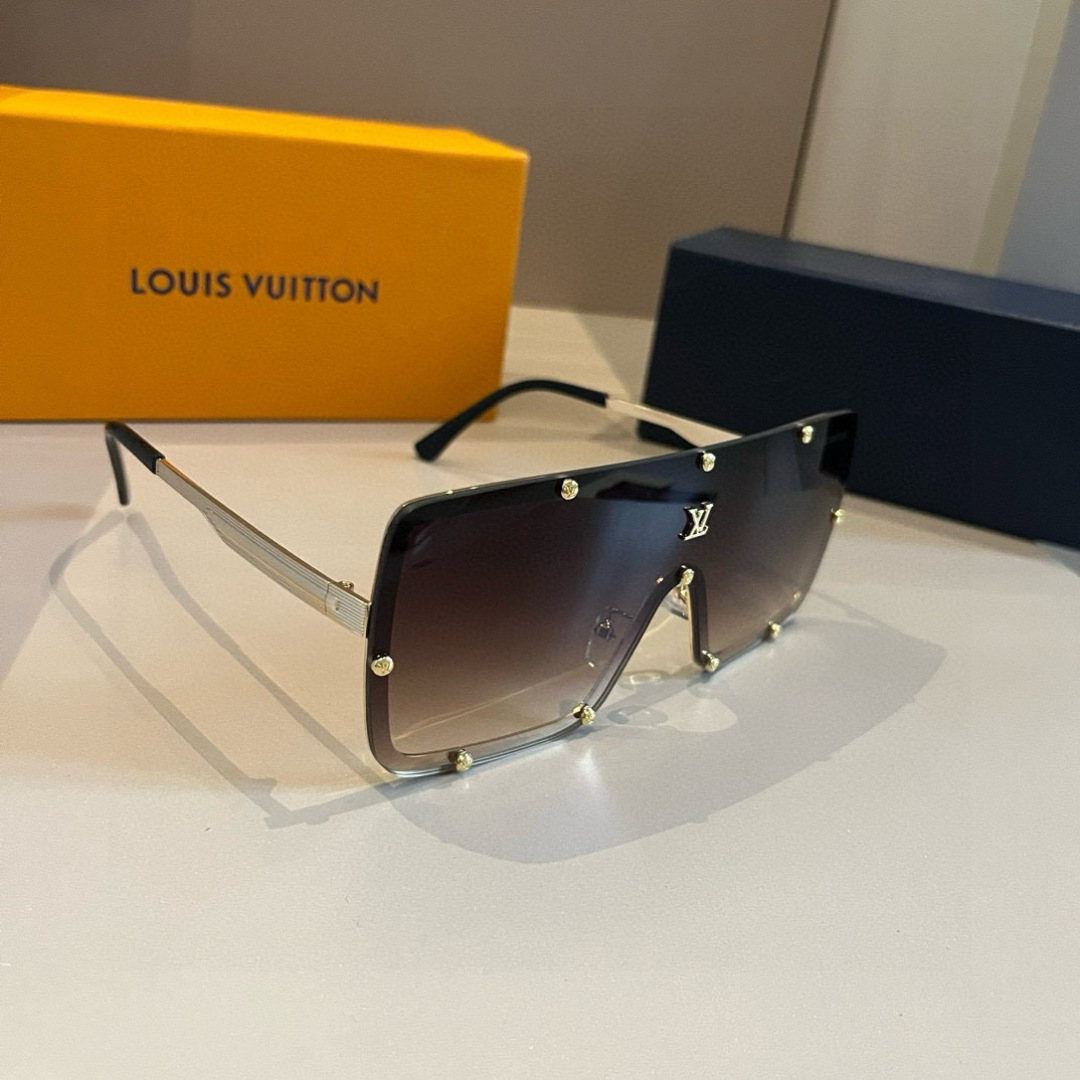 NO:367179,LV sunglasses Men's sunglasses Women's sunglasses are beautiful on the face and look very generous and small on the face. Both men and women can wear it. It is very fashionable #LV sunglasses sunglasses, glasses, louis vuitton19860909LV墨镜 男款墨镜女款墨镜好看上脸超大气显脸小,男女都能带,很时髦 #LV墨镜眼镜墨镜太阳镜,眼镜,louis vuitton,glasses