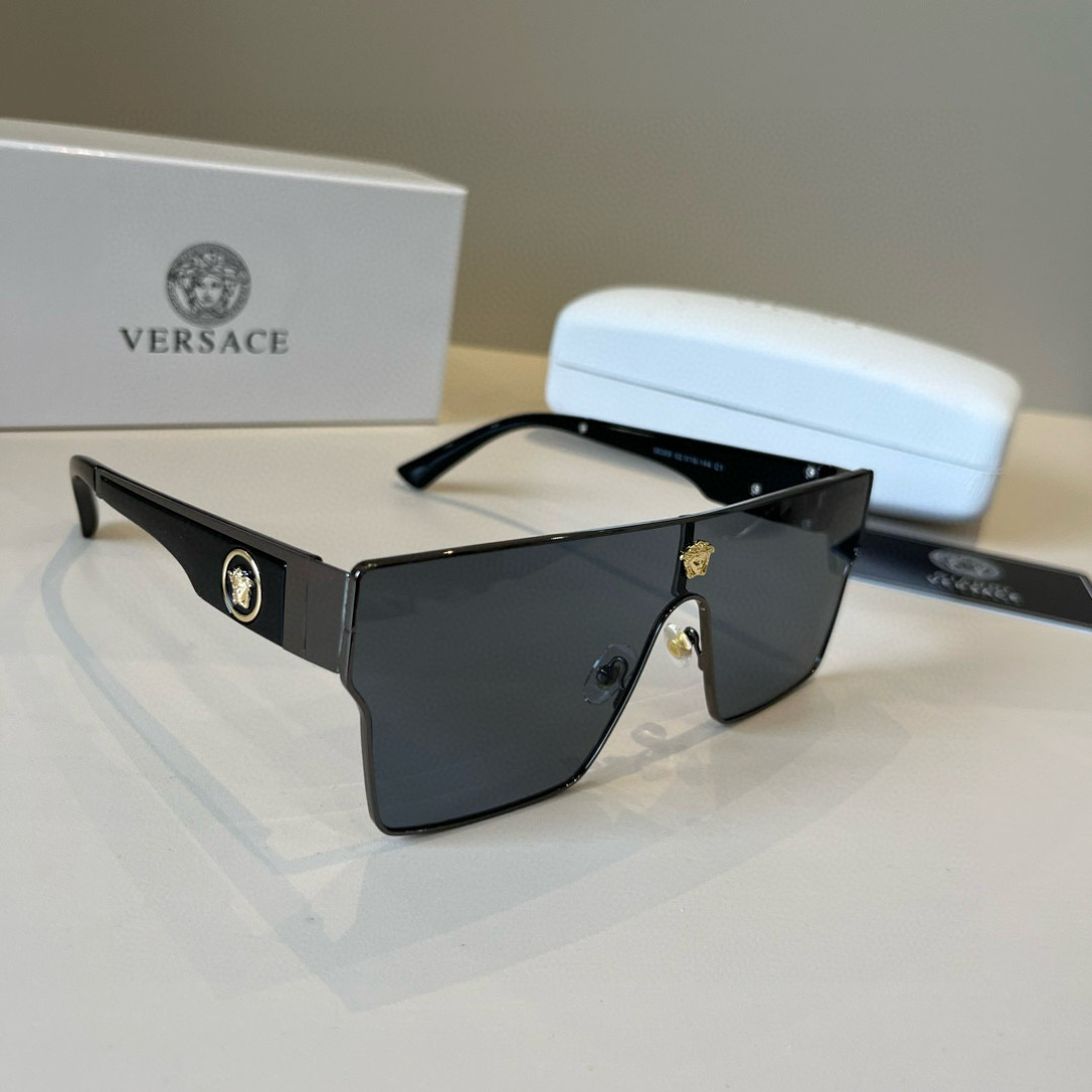 NO:369890,VERSACE Versace European and American style fashionable sunglasses, men and women's sunglasses, good partner glasses for face modification, sunglasses, sunglasses, versace19860909VERSACE范思哲欧美风时尚太阳镜,男女款遮阳镜、修饰脸型的好搭档眼镜墨镜太阳镜,眼镜,versace,versace,glasses
