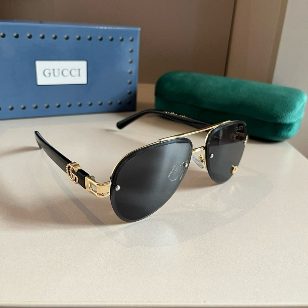 NO:369059,Gucci new first-time sunglasses, men and women, invincible and comfortable to wear, fashion trendy style, classic metal single beam pilot toad-shaped fashionable sunglasses, glasses, gucci19860909Gucci古奇新款首发太阳镜 男女同款佩戴无敌舒适 时尚潮流款 经典款金属单梁飞行员蛤蟆形时尚太阳镜,眼镜,gucci,glasses