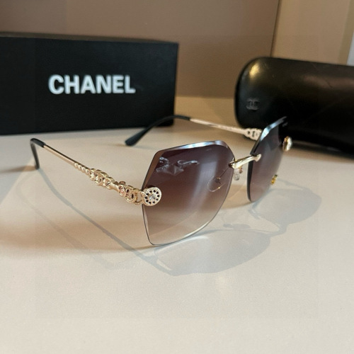 Chanel Trendy Sunglasses, Fashionable Rimless Design, UV Protection, and Comfortable Fit 1 Chanel Trendy Sunglasses, Fashionable Rimless Design, UV Protection, and Comfortable Fit