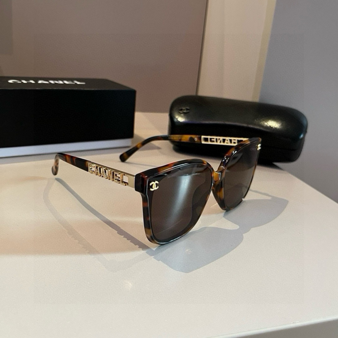 Chanel Women's Sunglasses - Spring 2024 Collection - Polaroid Lens - Large Frame