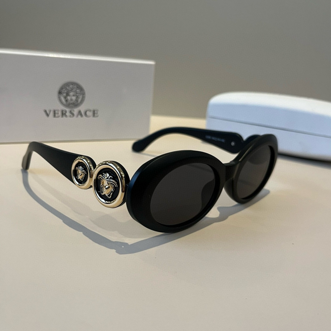 NO:369875,VERSACE Versace European and American style fashionable sunglasses, men and women's sunglasses, good partner glasses for face modification, sunglasses, sunglasses, versace19860909VERSACE范思哲欧美风时尚太阳镜,男女款遮阳镜、修饰脸型的好搭档眼镜墨镜太阳镜,眼镜,versace,versace,glasses