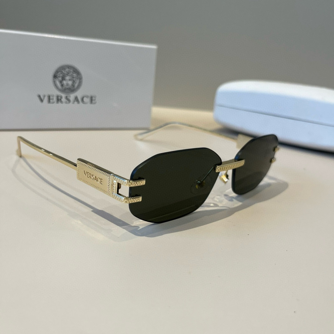 NO:369884,Versace's new first-time sunglasses, men and women's same style, invincible and comfortable to wear, fashion trendy style, classic metal single beam pilot toad-shaped fashionable sunglasses, sunglasses, glasses, versace19860909范思哲新款首发太阳镜 男女同款佩戴无敌舒适 时尚潮流款 经典款金属单梁飞行员蛤蟆形时尚太阳镜眼镜墨镜太阳镜,眼镜,versace,glasses