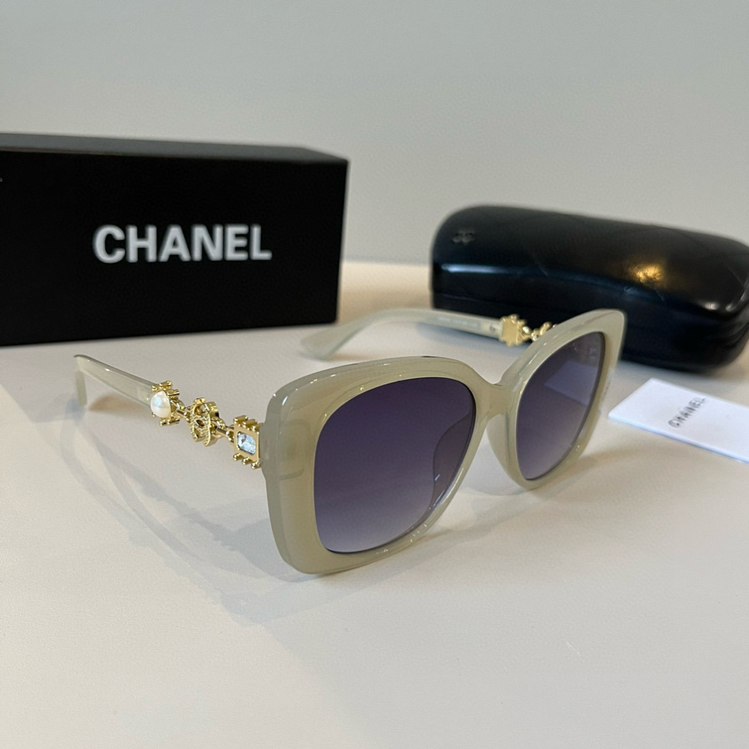 NO:371231,Chanel Chanel celebrity sunglasses, sunglasses that were asked about sunglasses must-have glasses sunglasses sunglasses, glasses, chanel, chanel19860909Chanel香奈儿名媛风太阳墨镜,被问爆的太阳镜 遮阳开车必备眼镜墨镜太阳镜,眼镜,chanel,chanel,glasses