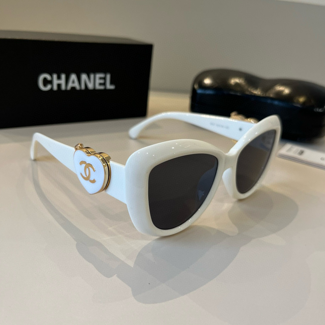 NO:371247,CHANEL Chanel sunglasses many celebrities same style [color] Chanel new large frame sunglasses, Polaroid ultra-clear sunglasses, sunglasses, glasses, chanel, chanel19860909CHANEL香奈儿太阳镜众多明星同款[色]香奈儿新款大框墨镜 ,宝丽来超清太阳镜眼镜墨镜太阳镜,眼镜,chanel,chanel,glasses