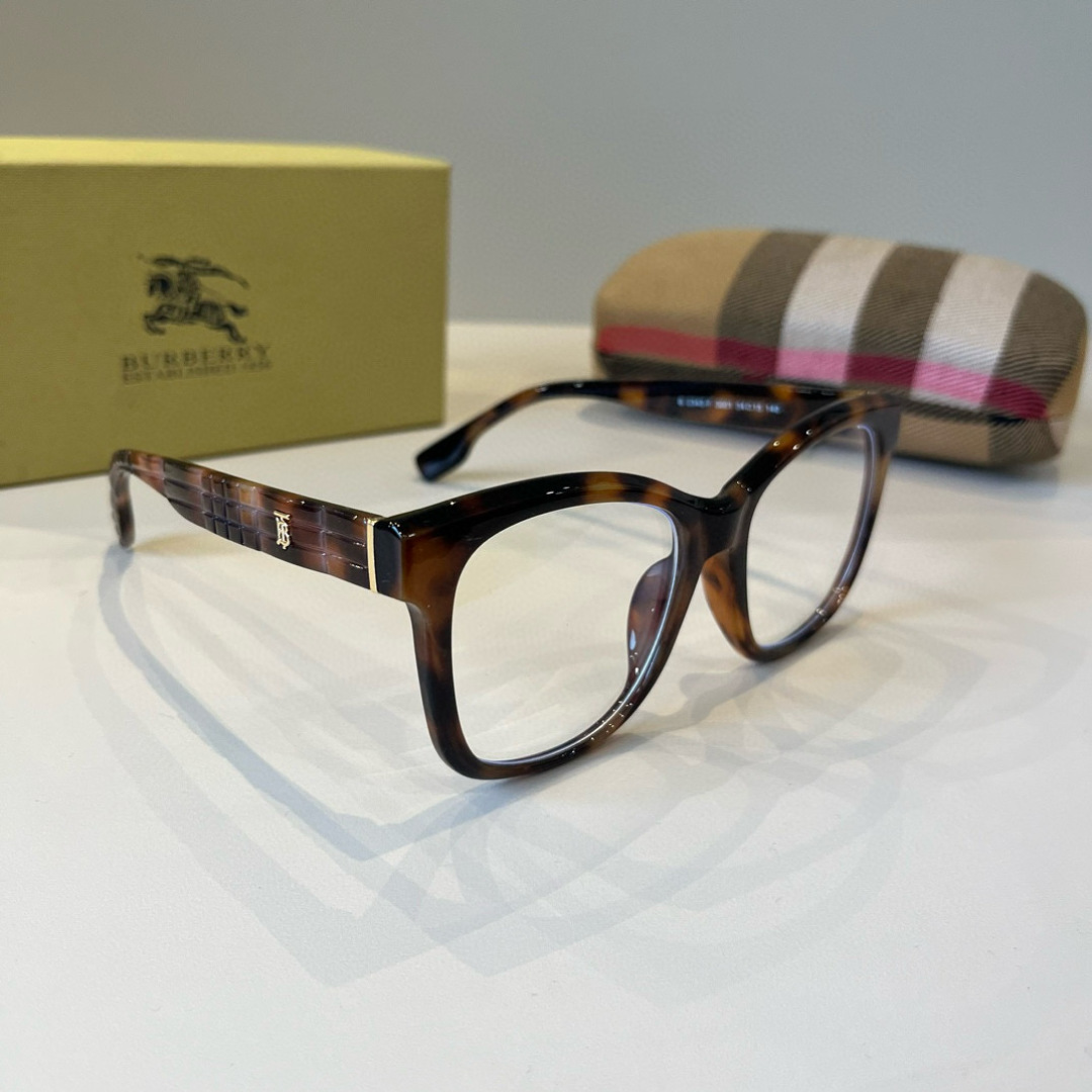 NO:371181,Optical mirror, no makeup artifact, Burberry, official early spring new style, many celebrities and Polaroid ultra-clear sunglasses, sunglasses, sunglasses, glasses, burberry, burberry19860909光学镜 素颜神器 Burberry巴宝莉 官方早春新款,众多明星同宝丽来超清太阳镜眼镜墨镜太阳镜,眼镜,burberry,burberry,glasses