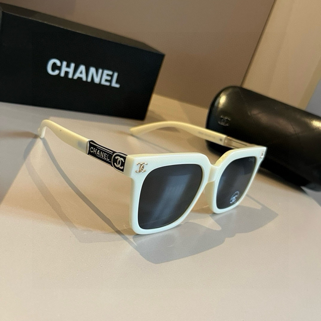 NO:824480,Chanel sunglasses for those with round faces, look over, super cover the fleshy face, show off the face Ogawa Xiaoxiangfeng 24 new large square sunglasses are versatile and slimming, big face, small face, big face, round face, fleshy face, one mirror can get glasses, sunglasses, sunglasses, glasses, chanel19860909Chanel太阳镜圆脸宝看过来,超遮肉肉脸,显脸小川小香风24新款大方框墨镜百搭显瘦,巨显脸小 大脸,圆脸,肉肉脸一镜搞定眼镜墨镜太阳镜,眼镜,chanel,glasses