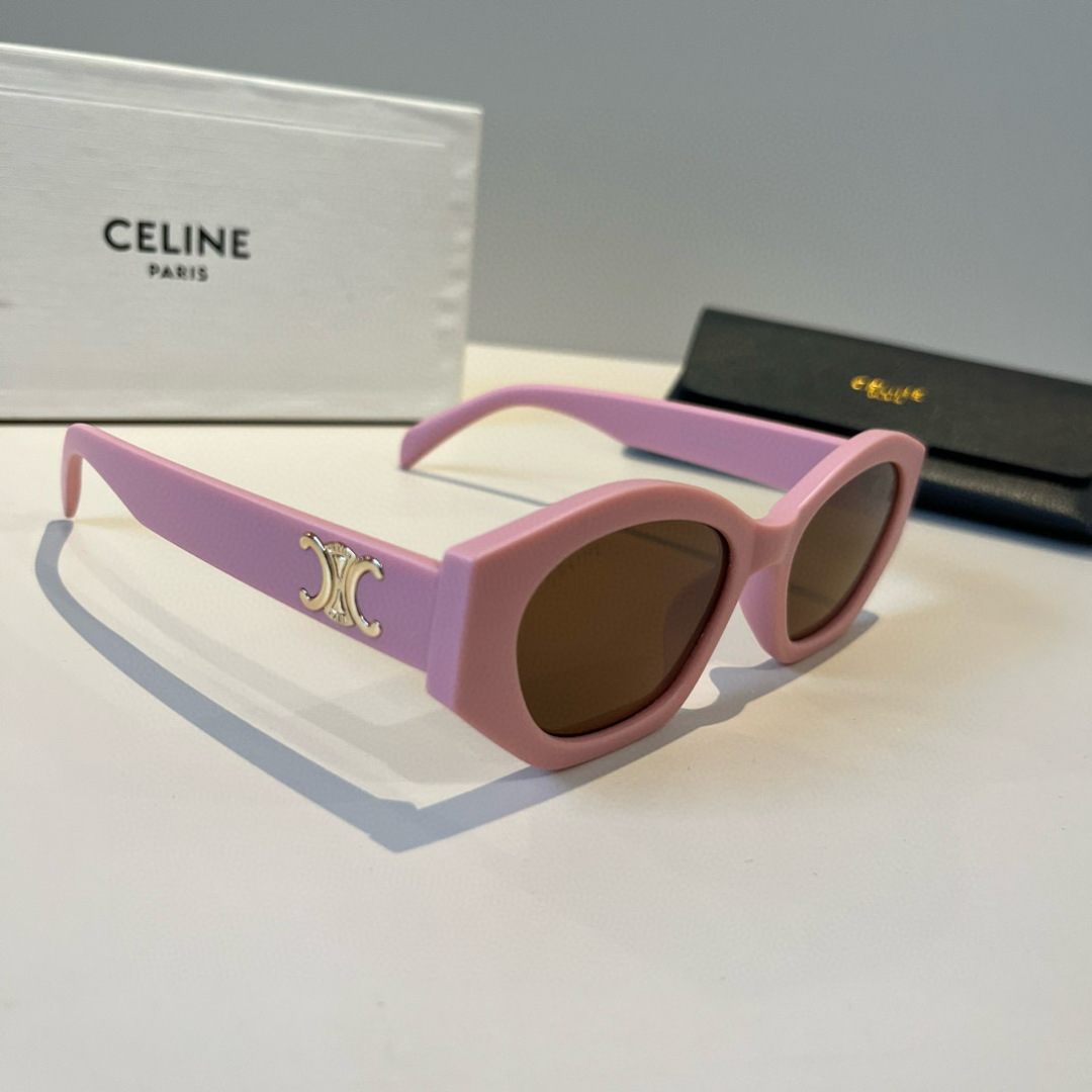 NO:372426,CELINE Arc de Triomphe sunglasses really don’t need to worry about it! Just fight! LISA, Jiang Shuying and other major celebrities have the same style. celine Arc de Triomphe doesn’t need to worry about it. Just wear a round face and a square face with a high superiority and fashionable essence. It must be narrow single glasses, sunglasses, sunglasses, celine19860909CELINE凯旋门墨镜真不需要纠结!冲就对了! LISA,江疏影等各大明星达人同款 celine凯旋门不用纠结,直接冲圆脸方脸佩戴优越度高时髦精必入窄款单眼镜墨镜太阳镜,眼镜,celine,glasses