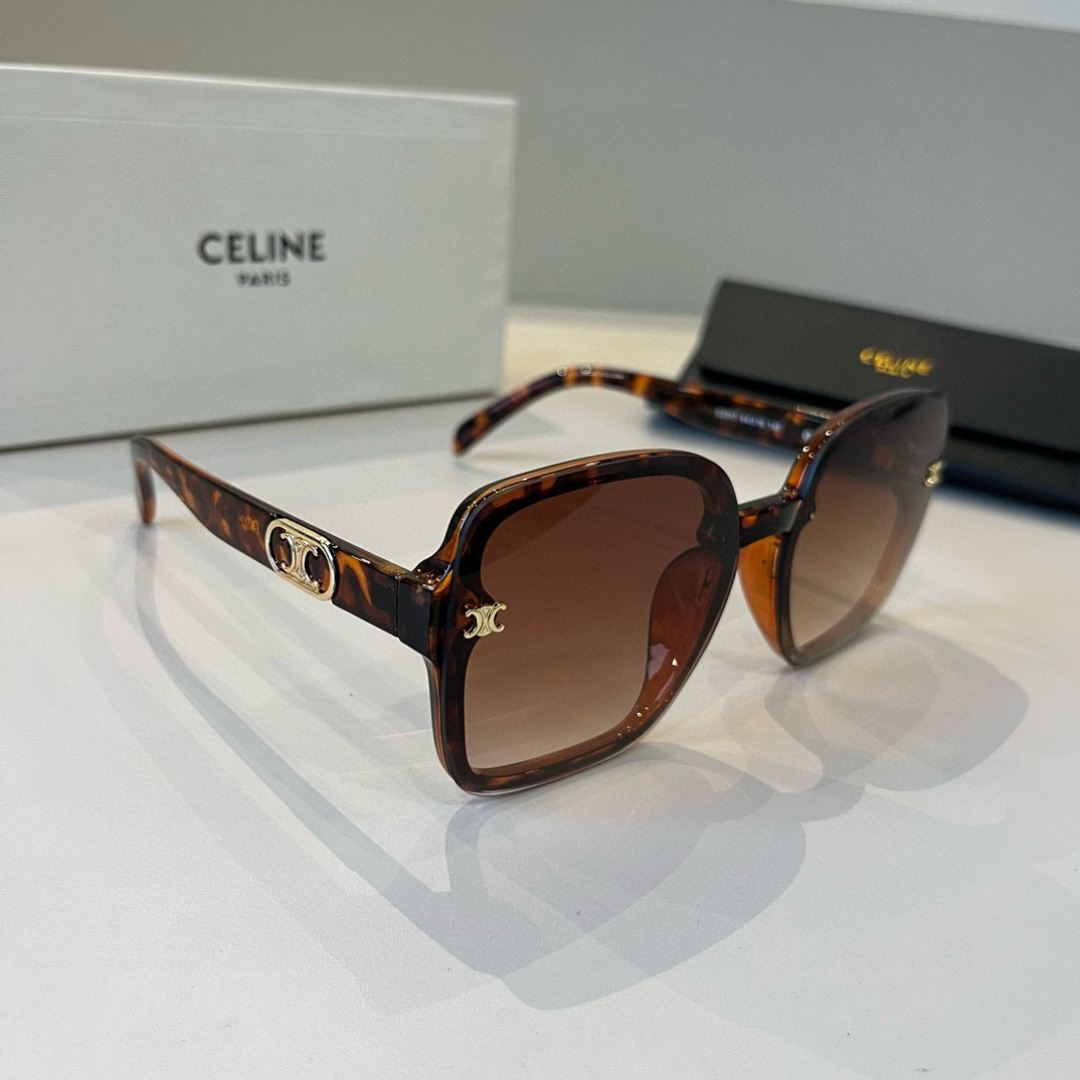 NO:372463,Category Celine's new sunglasses Every summer, sunglasses will become a must-have jewelry. In addition to causing damage to our ultraviolet rays, they play a role in 