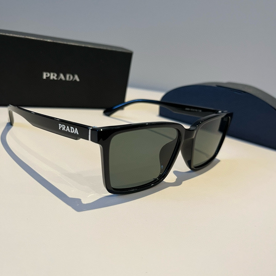 NO:372884,Prada Prada optical mirror Trendy men and women's street style sunglasses, light and non-pressure nose glasses sunglasses, glasses, prada, prada19860909普拉达Prada 光学镜 潮男型女炸街款墨镜,轻盈不压鼻子眼镜墨镜太阳镜,眼镜,prada,prada,glasses