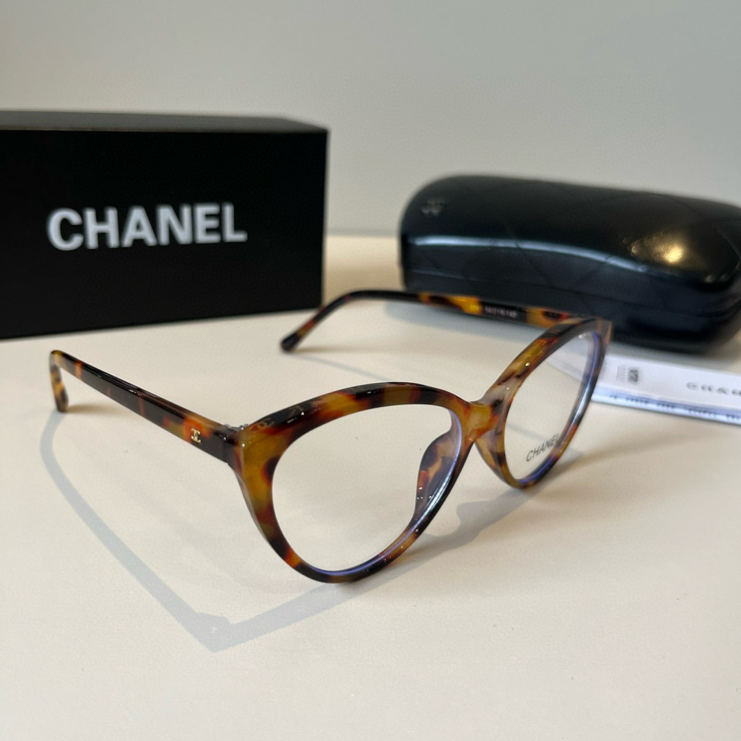 NO:374371,Chanel Chanel celebrity sunglasses, sunglasses that were asked about, sunglasses must be used for driving. Optical glasses, glasses, chanel, chanel19860909Chanel香奈儿名媛风太阳墨镜,被问爆的太阳镜 遮阳开车必备.光学镜眼镜墨镜太阳镜,眼镜,chanel,chanel,glasses