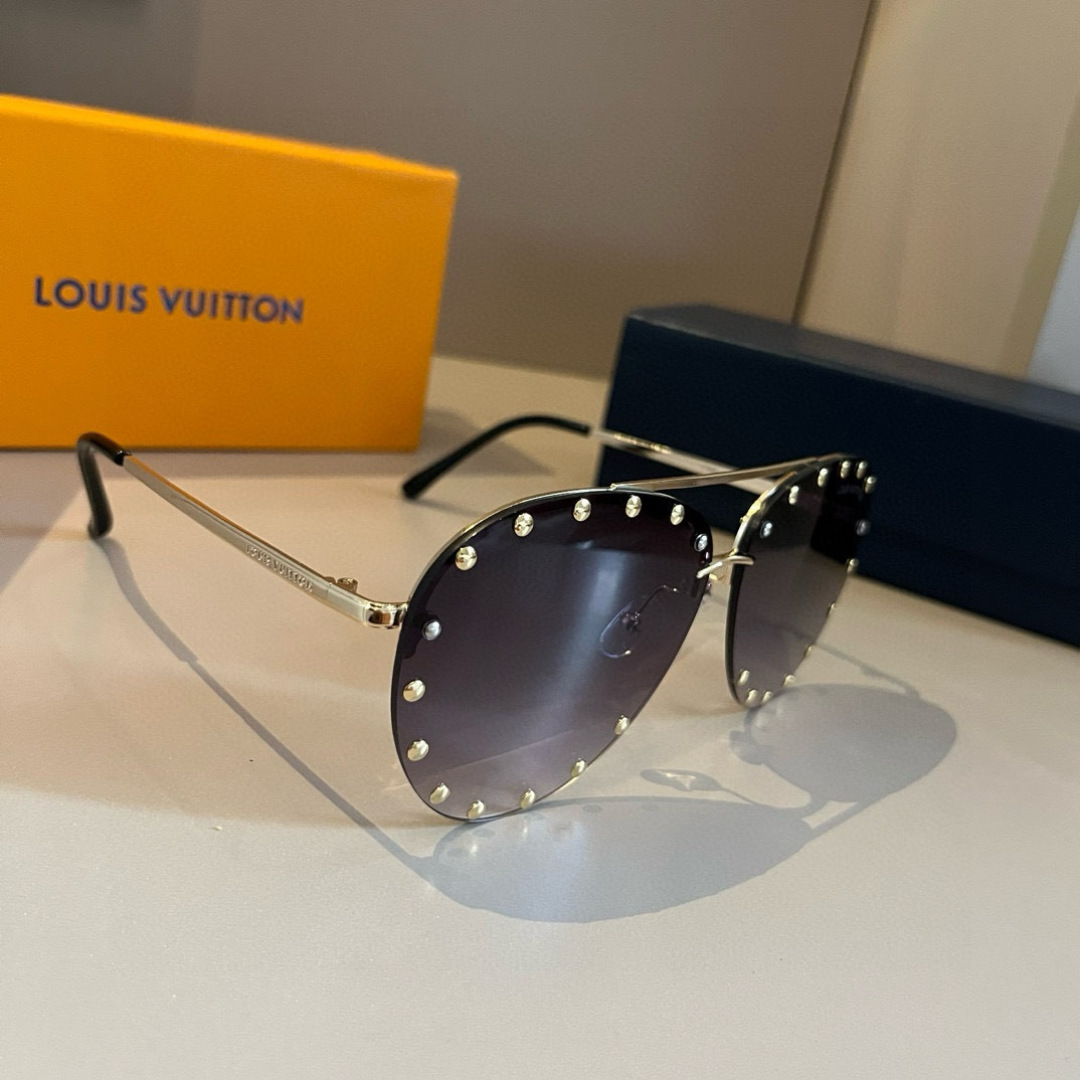 NO:374361,LV Louis Vuitton's new first-time sunglasses, men and women's same style, invincible and comfortable to wear, fashion trendy style, classic metal single beam pilot toad-shaped fashionable sunglasses.17388 glasses, sunglasses, glasses, louis vuitton, louis vuitton19860909LV路易威登新款首发太阳镜 男女同款佩戴无敌舒适 时尚潮流款 经典款金属单梁飞行员蛤蟆形时尚太阳镜.17388眼镜墨镜太阳镜,眼镜,louis vuitton,louis vuitton,glasses