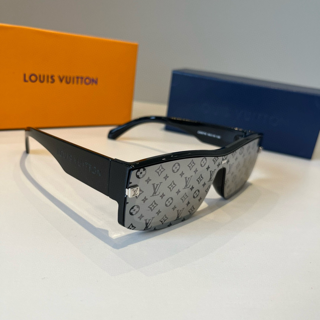 NO:374420,LV sunglasses Men's sunglasses Women's sunglasses are beautiful and look super atmospheric on the face, making the face look small, the small print will not feel like a rustic nouveau riche, both men and women can wear it, very fashionable #LV sunglasses sunglasses, glasses, louis vuitton19860909LV墨镜 男款墨镜女款墨镜好看上脸超大气显脸小,小满印不会有土气暴发户的感觉,男女都能带,很时髦 #LV墨镜眼镜墨镜太阳镜,眼镜,louis vuitton,glasses