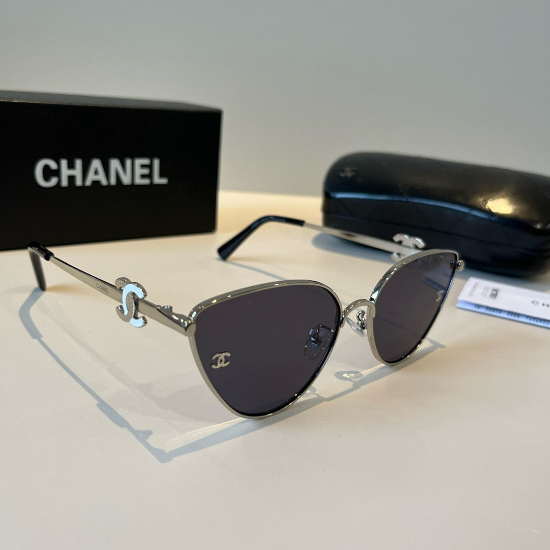 NO:375483,Chanel Chanel 2025 new sunglasses, men and women's sunglasses, metal temples, must-have for driving and traveling!  glasses sunglasses sunglasses, glasses, chanel, chanel19860909Chanel香奈儿2025新款太阳墨镜,男女款遮阳镜,金属镜腿,开车出游必备！眼镜墨镜太阳镜,眼镜,chanel,chanel,glasses